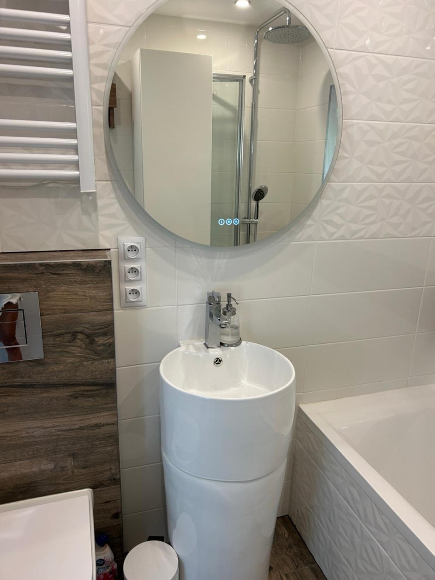 Belle Chambre Privee Avec Le Jardin Privatif Et Le Jacuzzi Cavalaire-sur-Mer Esterno foto