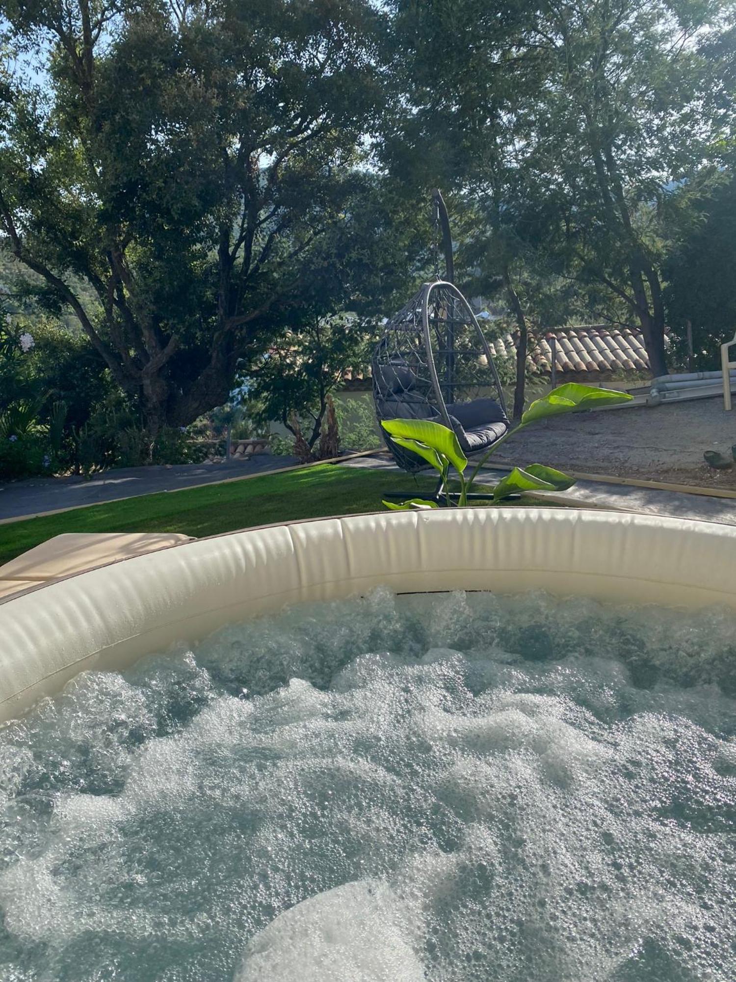 Belle Chambre Privee Avec Le Jardin Privatif Et Le Jacuzzi Cavalaire-sur-Mer Esterno foto