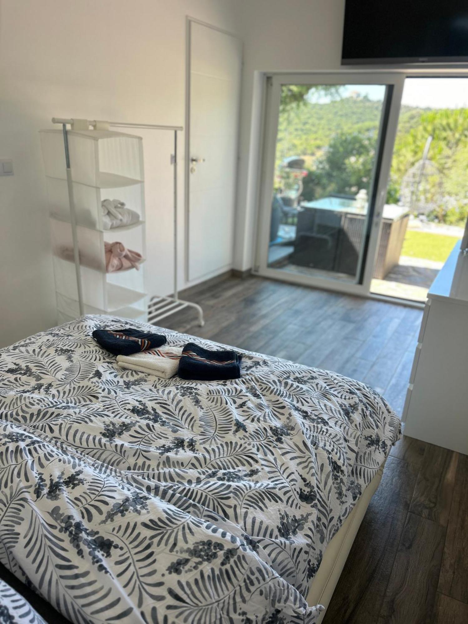 Belle Chambre Privee Avec Le Jardin Privatif Et Le Jacuzzi Cavalaire-sur-Mer Esterno foto