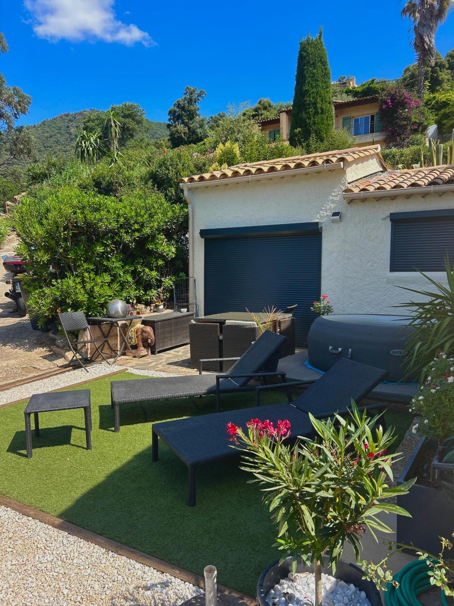 Belle Chambre Privee Avec Le Jardin Privatif Et Le Jacuzzi Cavalaire-sur-Mer Esterno foto