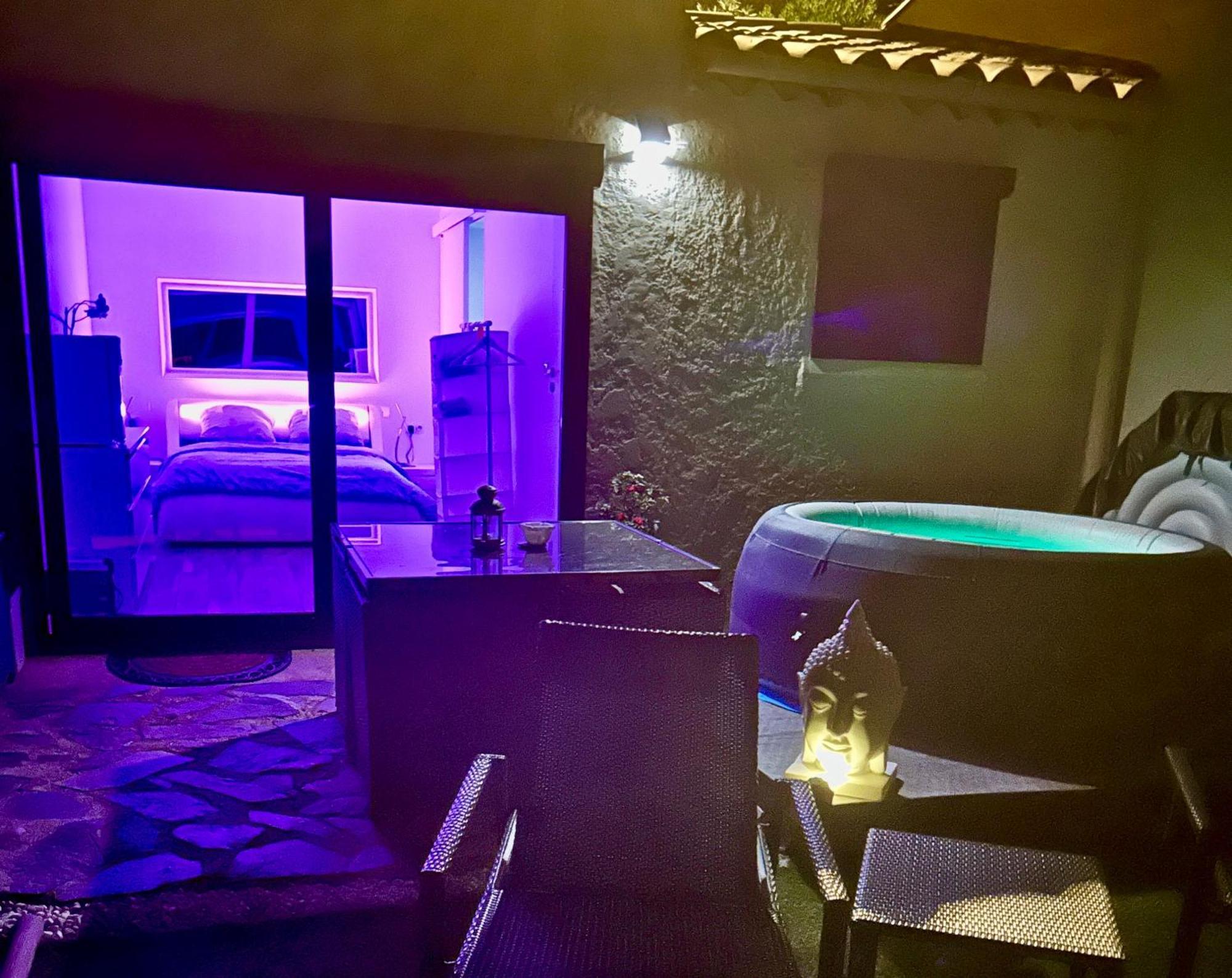 Belle Chambre Privee Avec Le Jardin Privatif Et Le Jacuzzi Cavalaire-sur-Mer Esterno foto